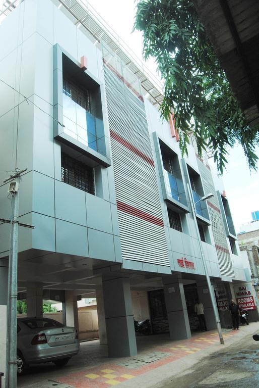 Sai Niwas Hotell Shirdi Exteriör bild